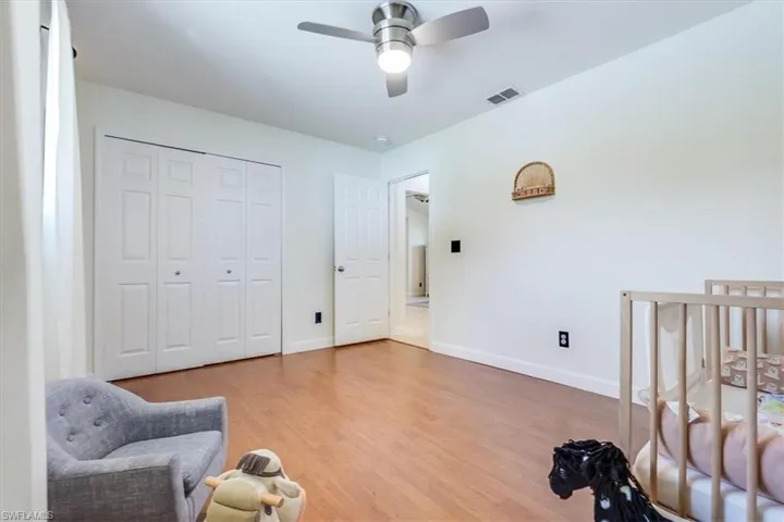 49  Willoughby  DR, Naples, FL 34110