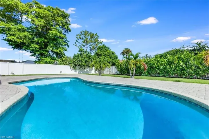 Serene and private outdoor oasis