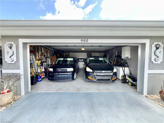 405 Parkside St, Lehigh Acres, Florida 33936