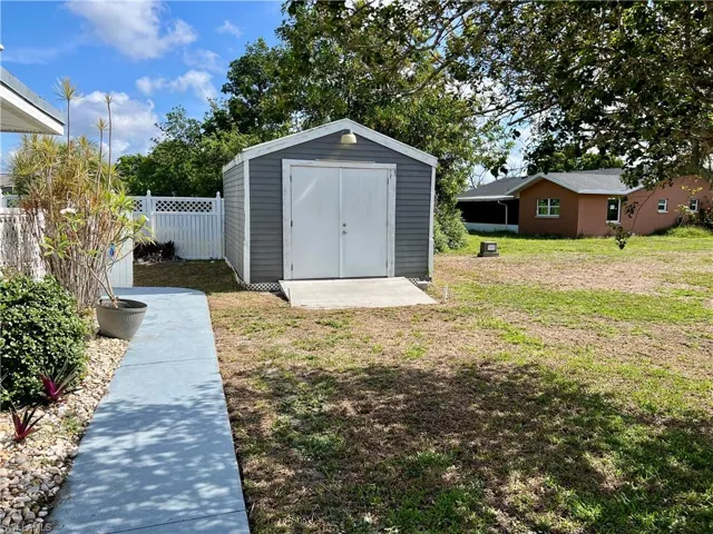 405 Parkside St, Lehigh Acres, Florida 33936