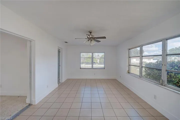 220 Punta Alta Ct, Lehigh Acres, Florida 33936