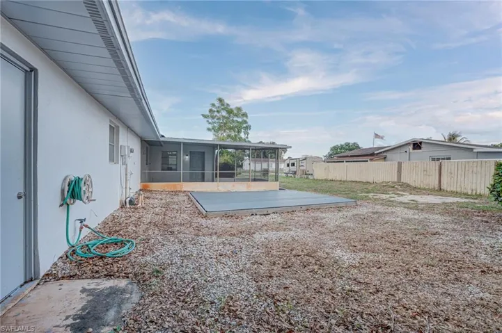 220 Punta Alta Ct, Lehigh Acres, Florida 33936