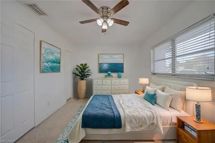220 Punta Alta Ct, Lehigh Acres, Florida 33936