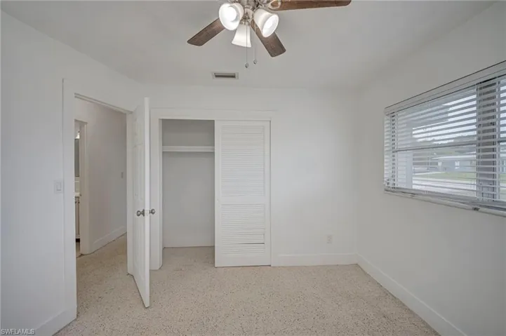 220 Punta Alta Ct, Lehigh Acres, Florida 33936