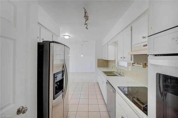 220 Punta Alta Ct, Lehigh Acres, Florida 33936