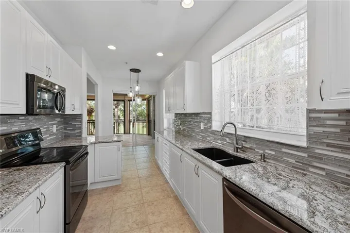 3950  Deer Crossing  CT, Naples, FL 34114