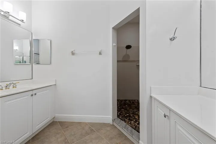 3950  Deer Crossing  CT, Naples, FL 34114