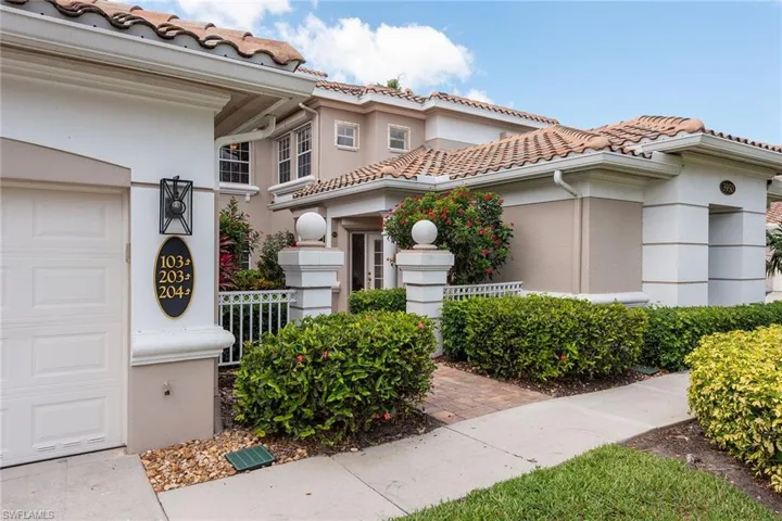 3950  Deer Crossing  CT, Naples, FL 34114
