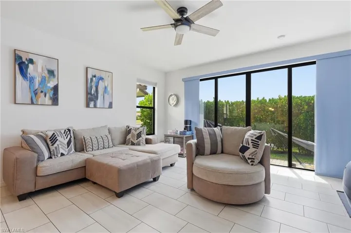 8932 Madrid Cir, Naples, Florida 34104