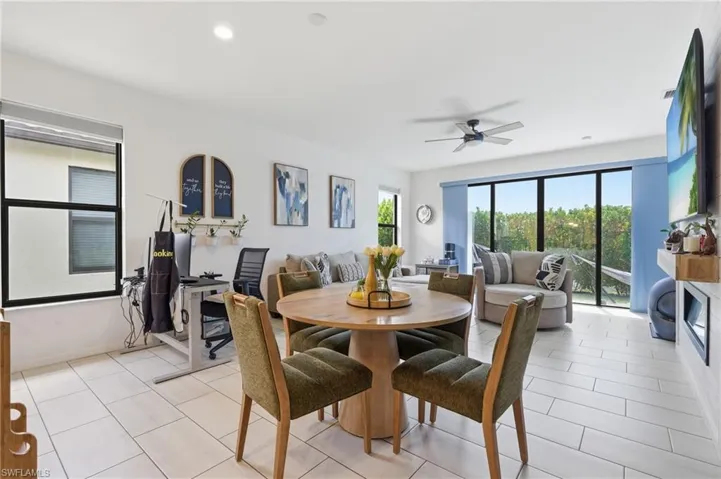 8932 Madrid Cir, Naples, Florida 34104