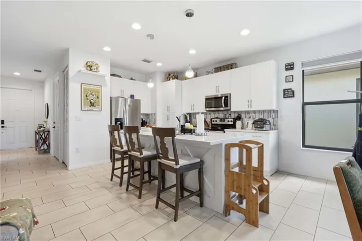 8932 Madrid Cir, Naples, Florida 34104