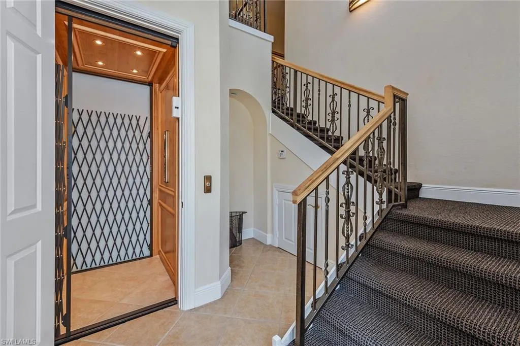 9106 Cascada WAY, Naples, FL 34114,224077547