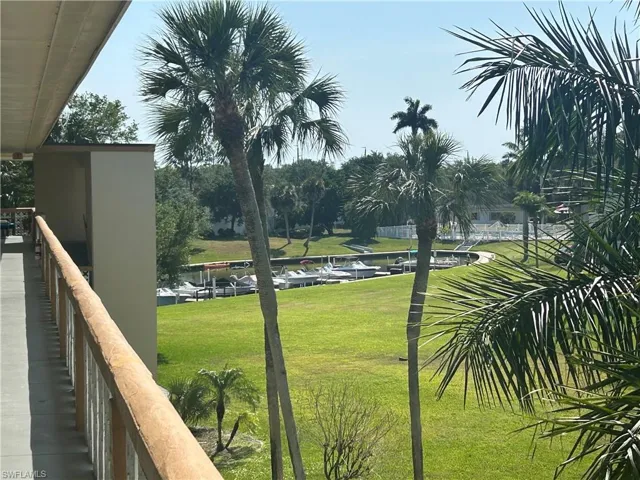 1529  Tropic  TER, North Fort Myers, FL 33903