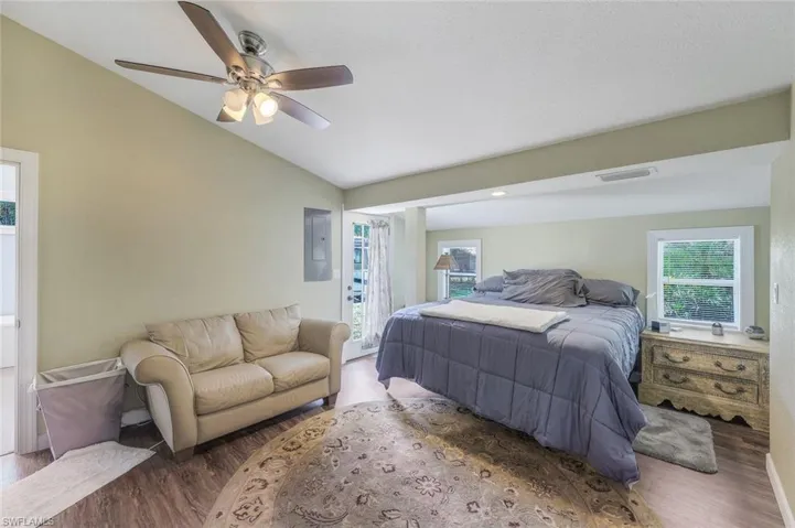 138  3rd St  , Naples, FL 34113