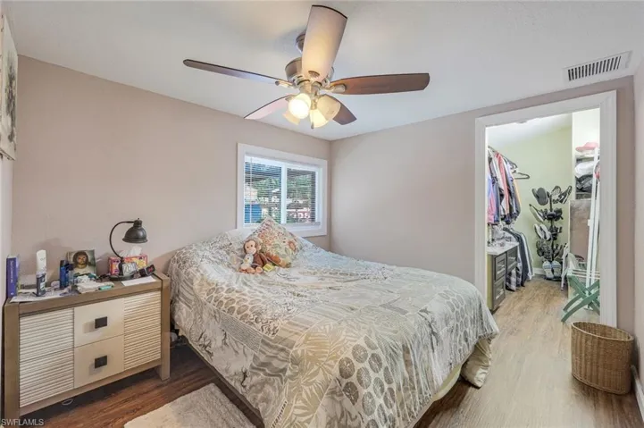 138  3rd St  , Naples, FL 34113