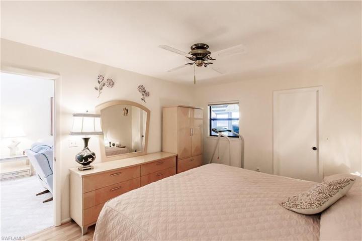 3907 SW 9th  AVE, Cape Coral, FL 33914