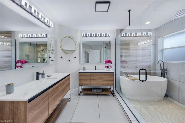 Luxurious Master En-suite