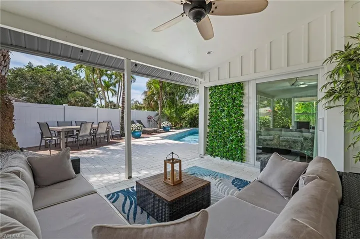 1523  Happolo  LN, Naples, FL 34105