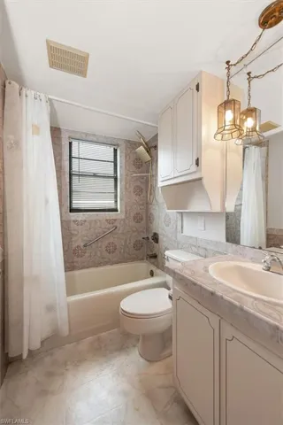 20014 Lake Vista Cir, Lehigh Acres, Florida 33936