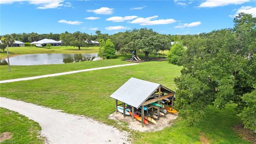 Community park/dogpark