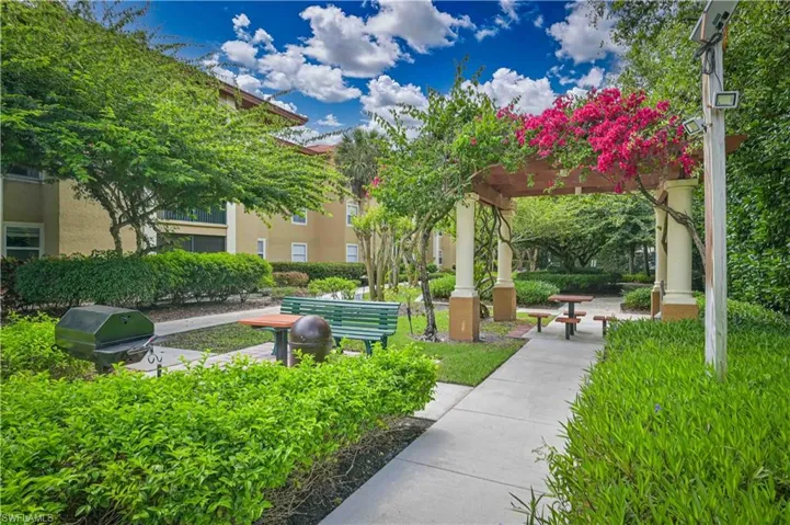8920 Colonnades Ct E 514, Bonita Springs, Florida 34135