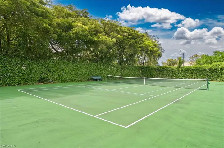 8920 Colonnades Ct E 514, Bonita Springs, Florida 34135