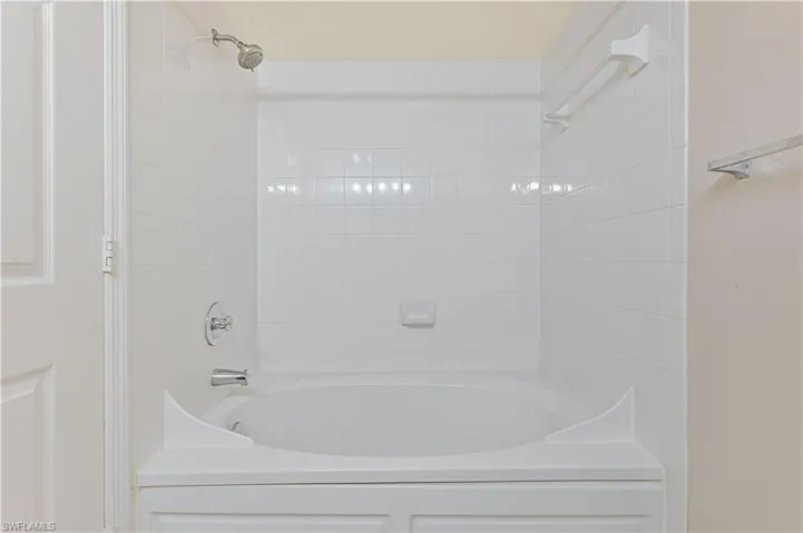 8920 Colonnades Ct E 514, Bonita Springs, Florida 34135