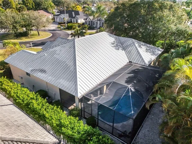 302  Sawgrass  CT, Naples, FL 34110