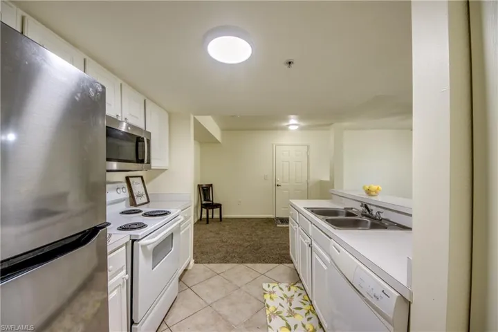 4149  Residence  DR, Fort Myers, FL 33901