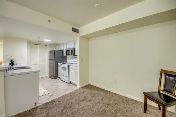 4149  Residence  DR, Fort Myers, FL 33901