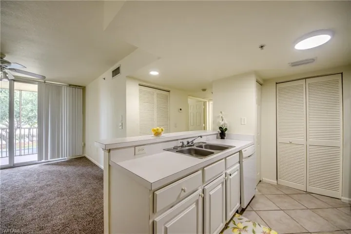 4149  Residence  DR, Fort Myers, FL 33901