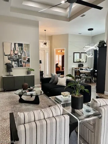 3411 Sandpiper Way, Naples, Florida 34109
