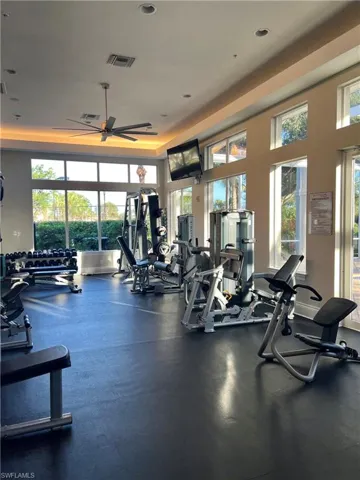 3411 Sandpiper Way, Naples, Florida 34109