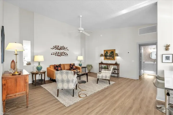 4820 San Carlo Ct, Naples, Florida 34109