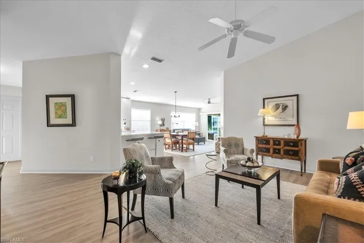 4820 San Carlo Ct, Naples, Florida 34109