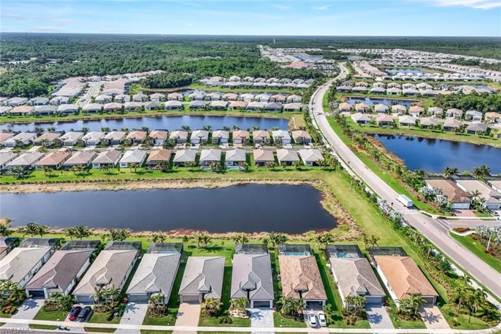 11322  Jacaranda  DR, Naples, FL 34120