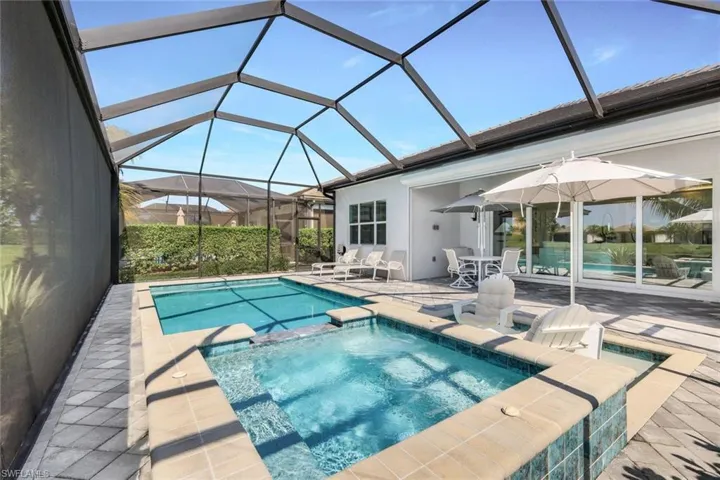 11322  Jacaranda  DR, Naples, FL 34120
