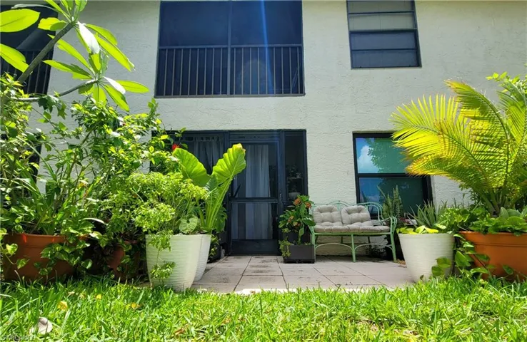 2135 Crystal Dr # 30, Fort Myers Fl 33907