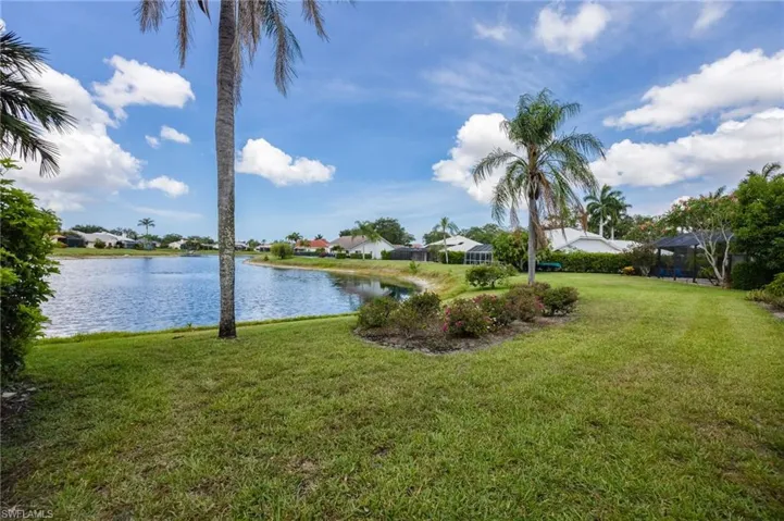 11223  Phoenix  WAY, Naples, FL 34119