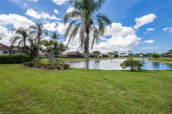 11223  Phoenix  WAY, Naples, FL 34119