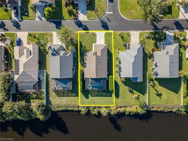 15629  Beachcomber  AVE, Fort Myers, FL 33908