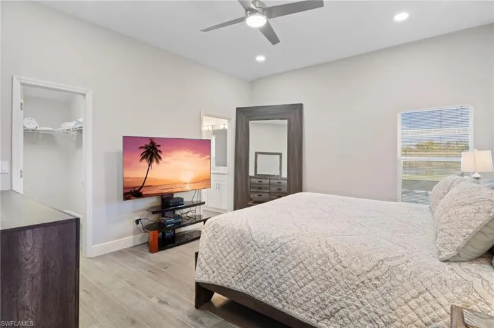 15629  Beachcomber  AVE, Fort Myers, FL 33908