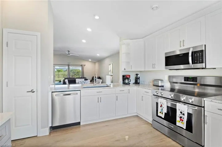 15629  Beachcomber  AVE, Fort Myers, FL 33908