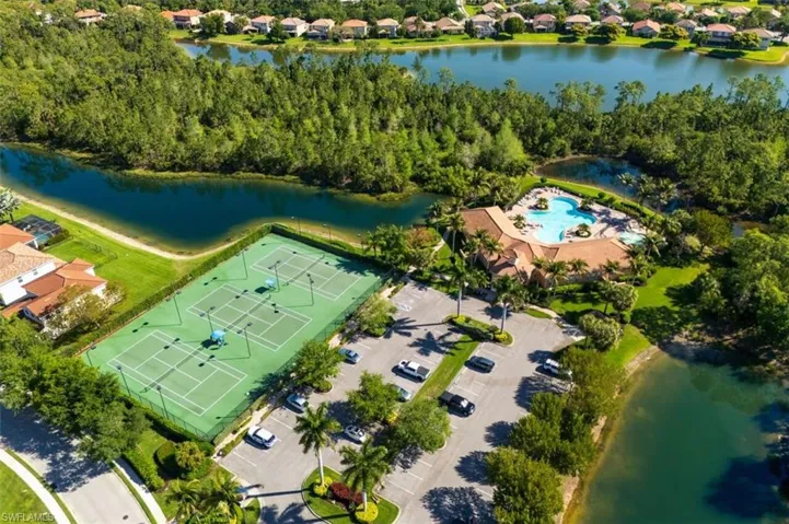 3576 Dandolo Cir, Cape Coral, Florida 33909