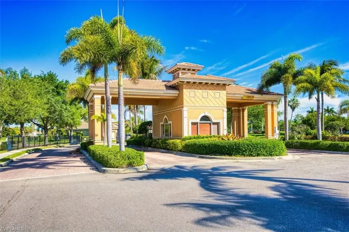 3576 Dandolo Cir, Cape Coral, Florida 33909