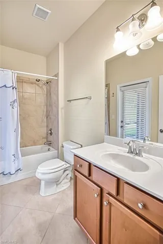 3576 Dandolo Cir, Cape Coral, Florida 33909