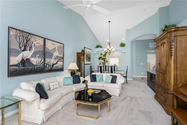8160  Tauren  CT, Naples, FL 34119