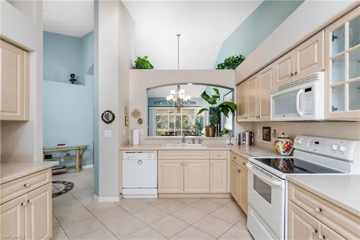 8160  Tauren  CT, Naples, FL 34119