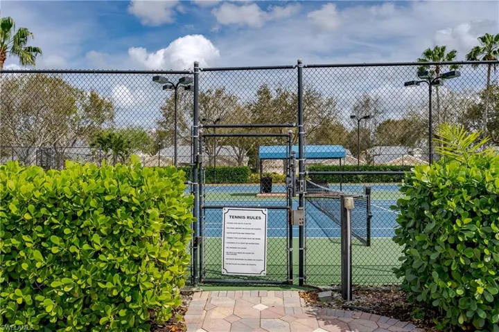 8160  Tauren  CT, Naples, FL 34119