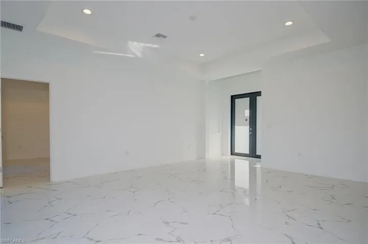 703  Washington  AVE, Lehigh Acres, FL 33972